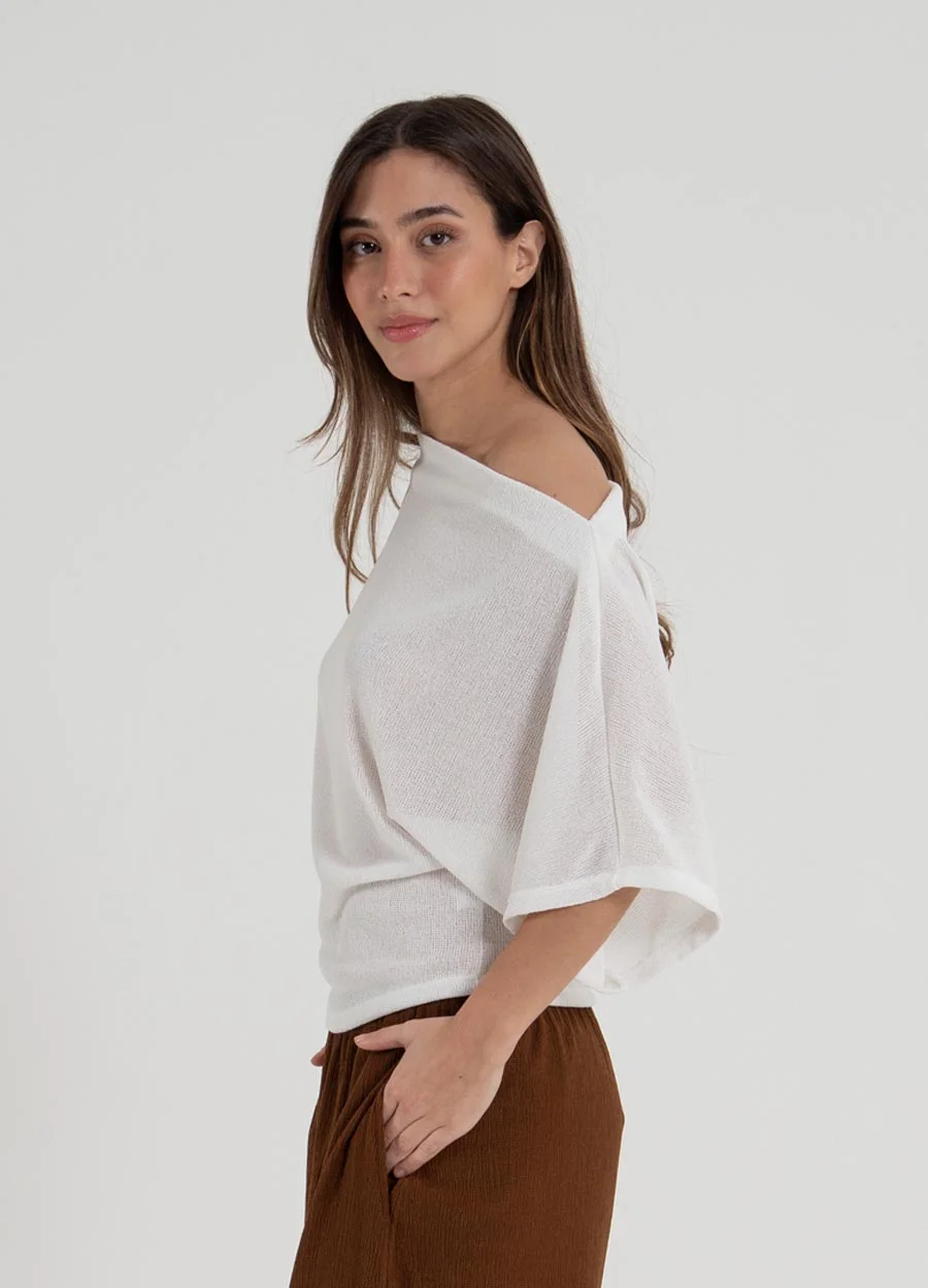 Remera tejida cuello semi bote