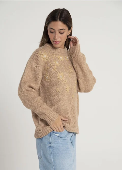 Sweater bordado flores y canutillos 