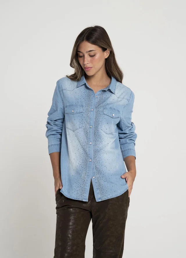 Camisa denim con strass 