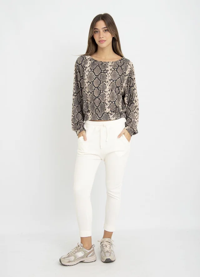 Sweater cuello bote estampado 