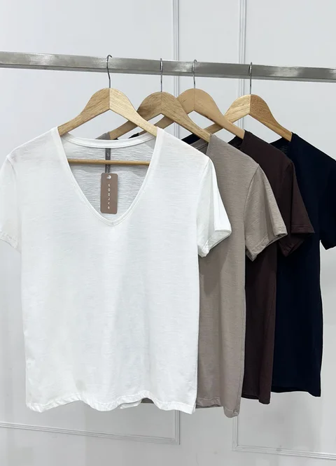 Remera flame escote V 