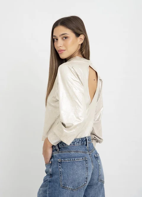 Bluza metalizada media polera con abertura 