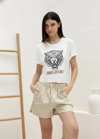 Remera REBEL INSTICT - Vista 1