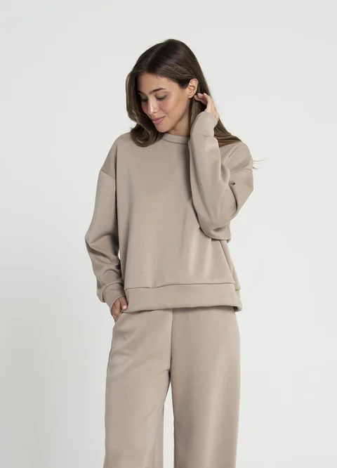 Buzo deportivo con puño recorte en espalda 