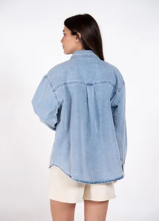 Camisa denim con strass en hombro y manga  - Vista 6