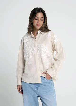 Camisa rayada con aplique  - Vista 1