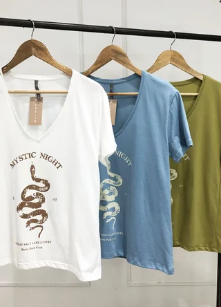 Remera MYSTIC NIGHT - Vista 4