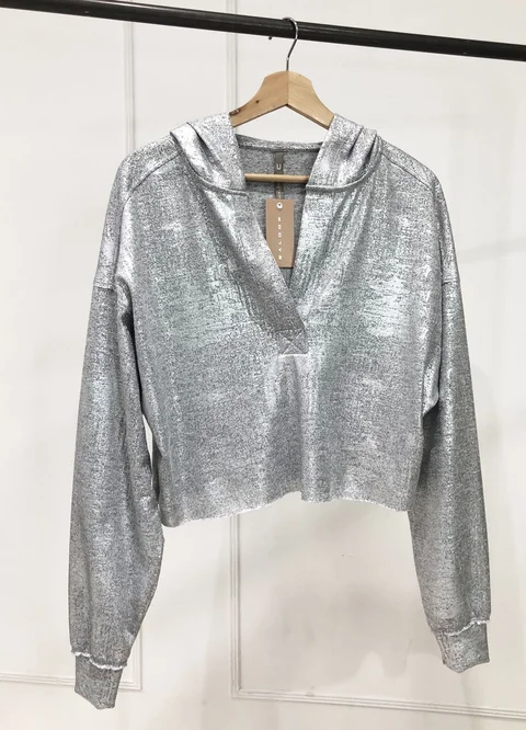 Buzo con capucha rustico metalizado