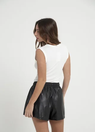 Short eco cuero con recortes - Vista 5