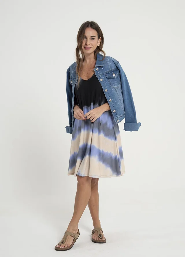 Campera denim elastizada con strass