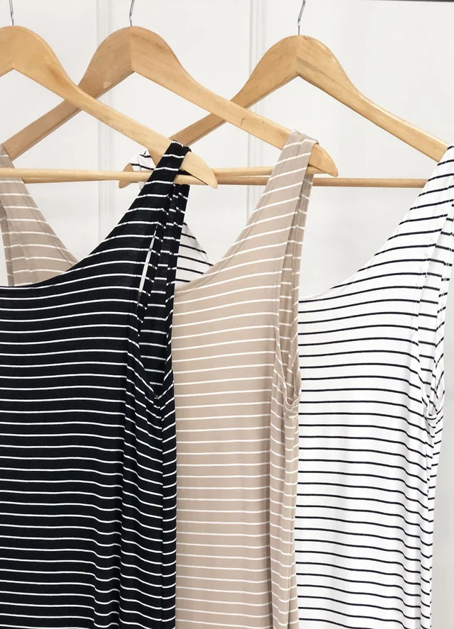 Vestido viscosa rayado con escote en espalda