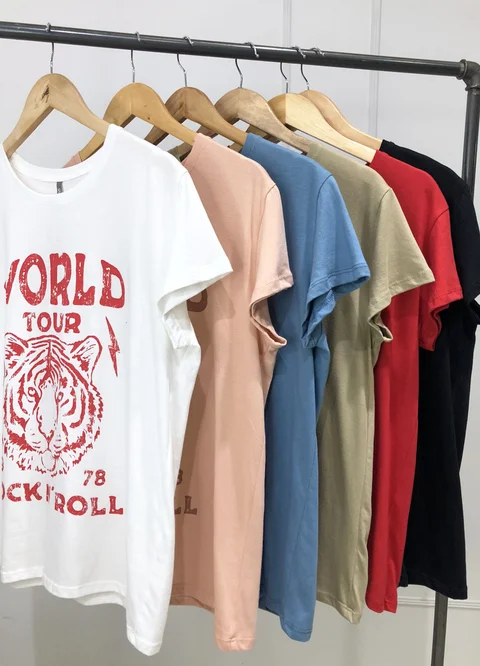 Remera WORLD TOUR
