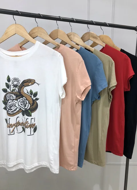 Remera LOVE SERPIENTE