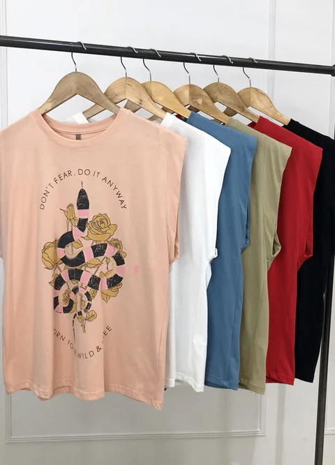 Remera DONT FEAR SERPIENTE