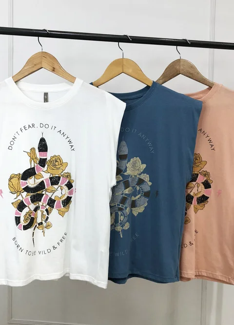 Remera DONT FEAR SERPIENTE