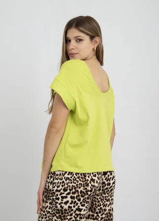 Remera BE STRONG - Vista 6