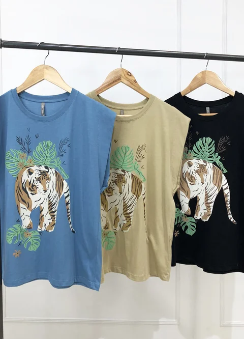 Remera TIGRE HOJAS
