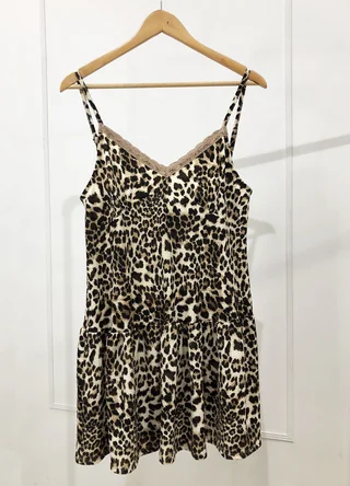 Solero corto print con puntilla - Vista 6