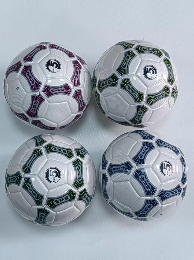 PELOTA BUENA CON BRILLO