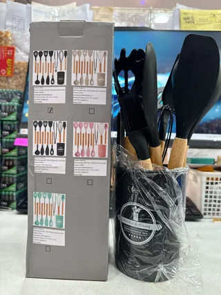 SILICONE KITCHEN UTENSILS - Vista 1