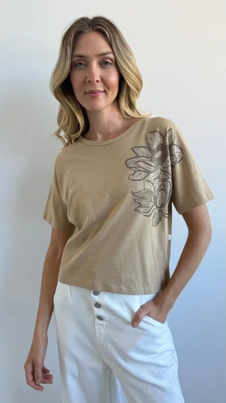 4-3752 - Remera Maha - Vista 1