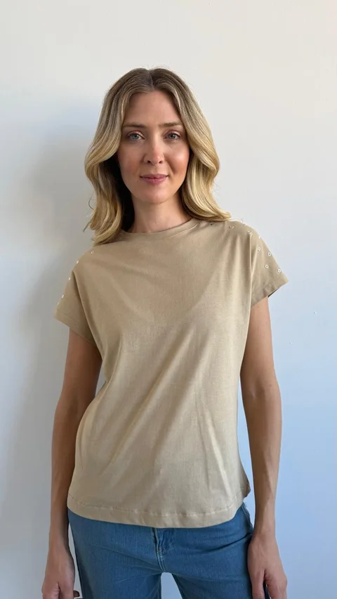 4-3754 - Remera Danna