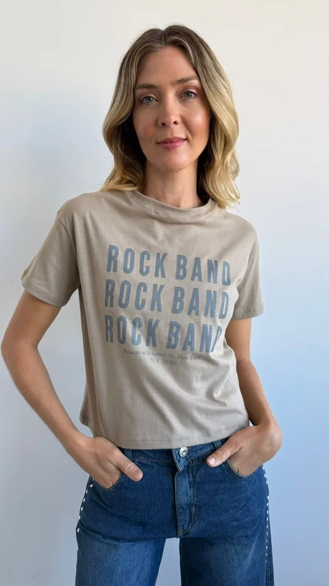 4-3748 - Remera Rock
