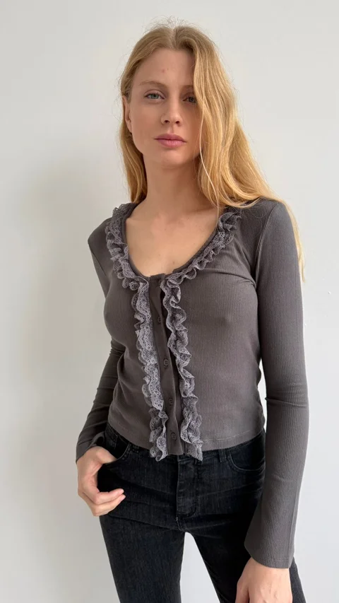 4-3708 - Remera GAETA