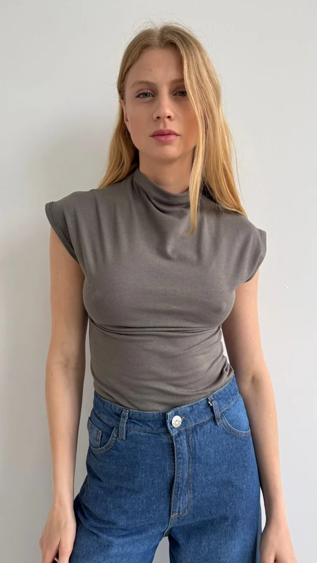 4-3742 - Remera SIBILA