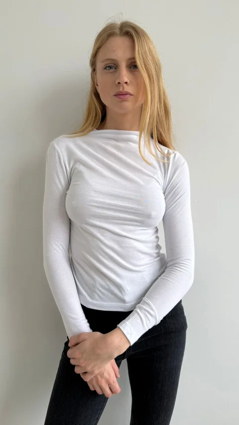 4-3712 - Remera MIRANO