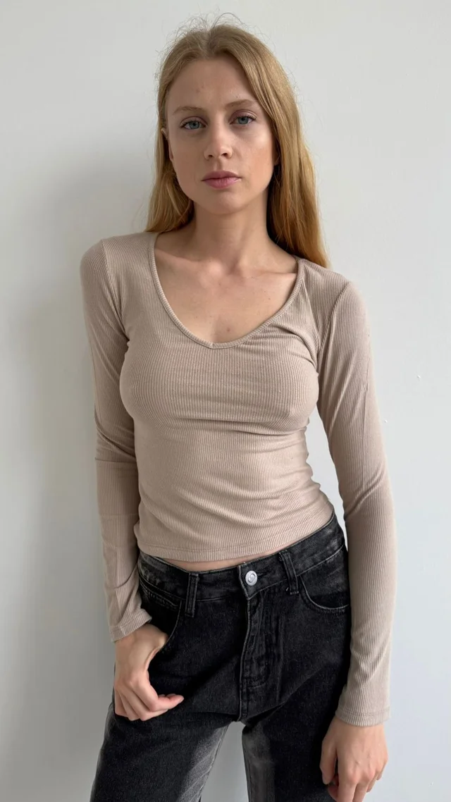 4-3740 - Remera DILARA