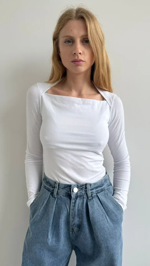 4-3743 - Remera LARA