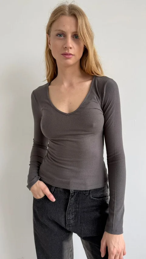 4-3740 - Remera DILARA