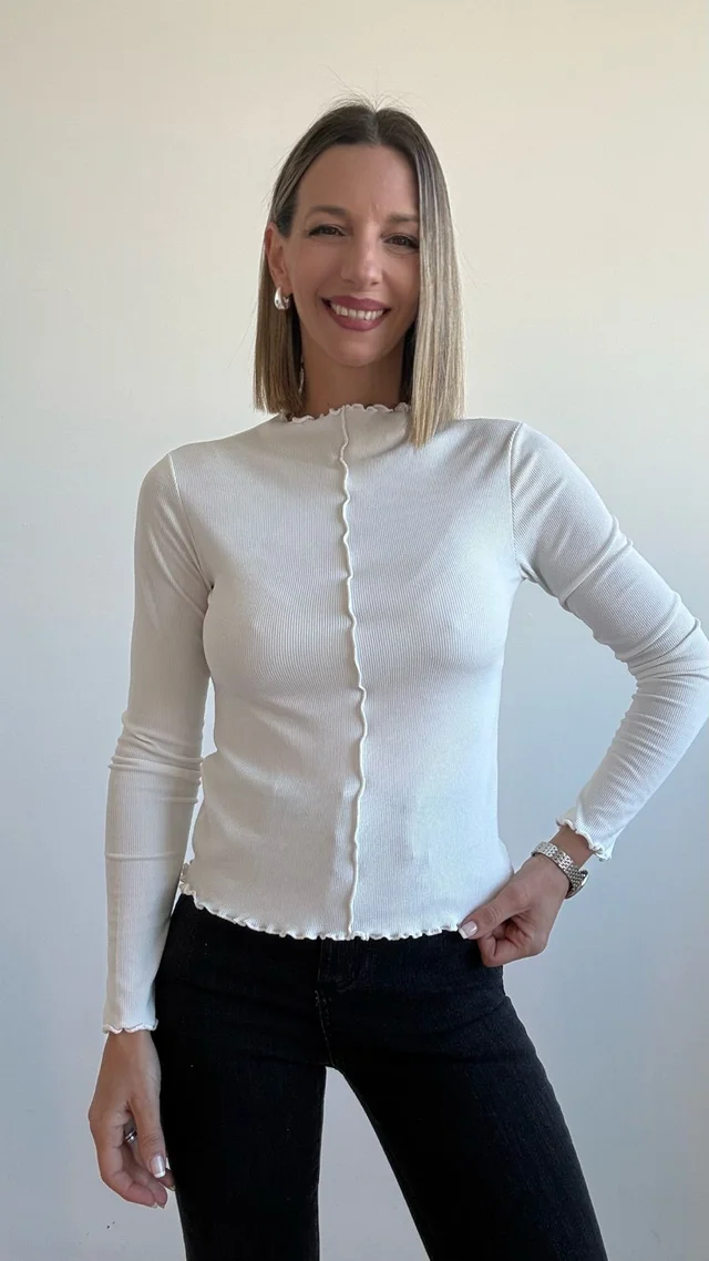 4-3778 - Remera Laurencia