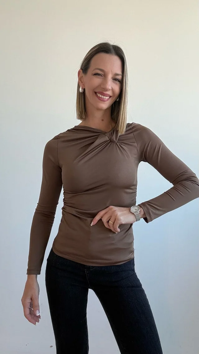 4-3761 - Remera Sigrid