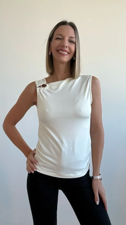 4-3771 - Remera Danielle