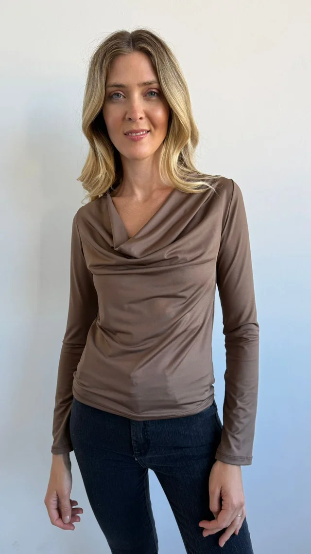4-3765 - Remera Holly