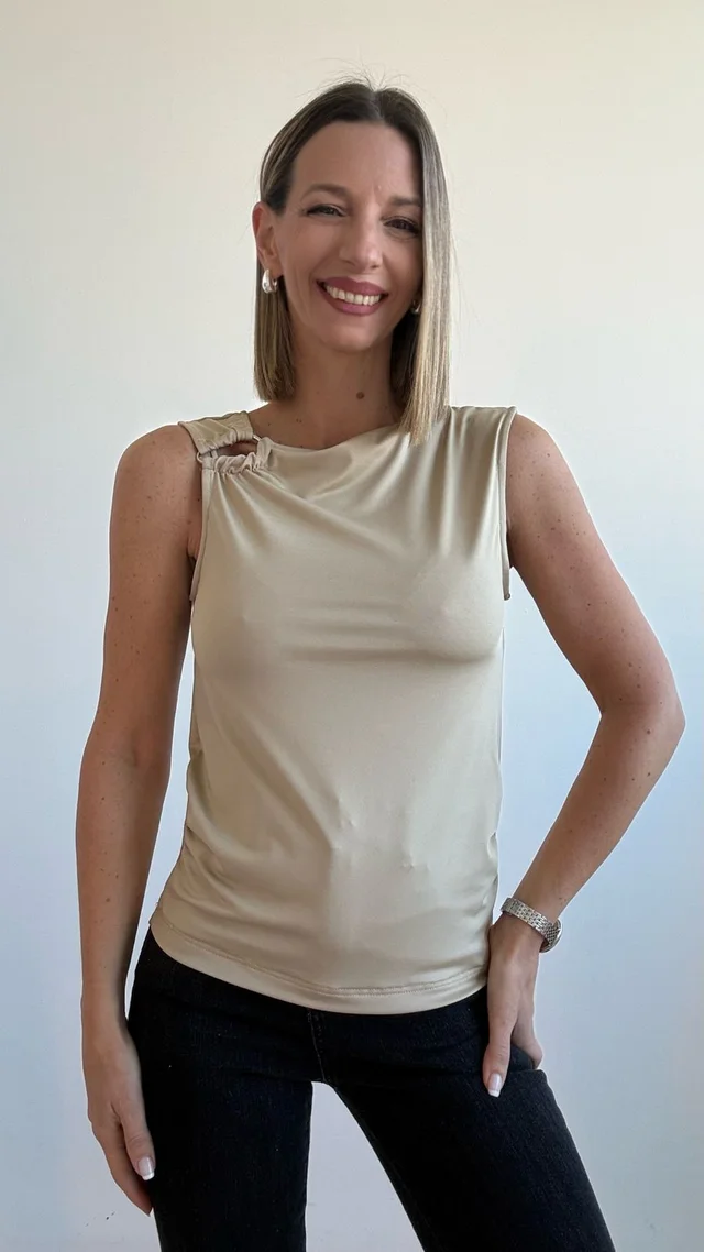 4-3771 - Remera Danielle