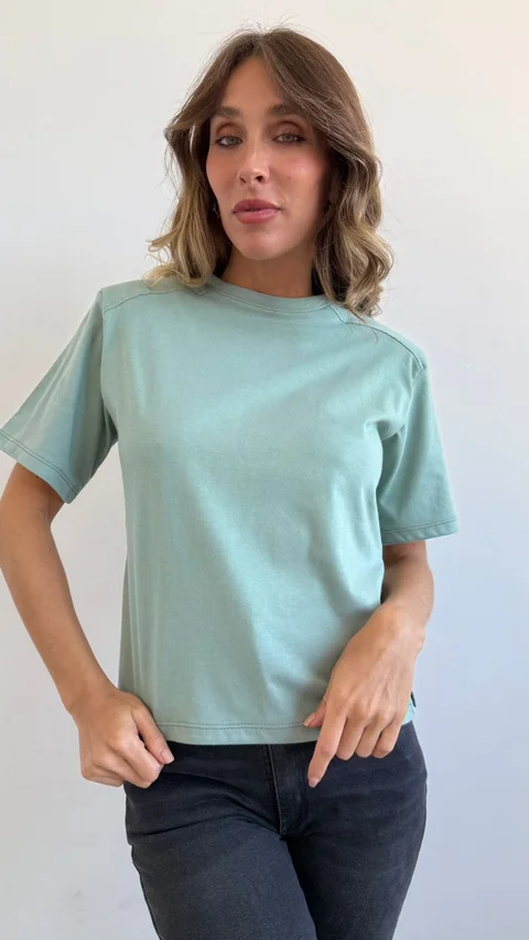 4-3718 - Remera MARTINICA