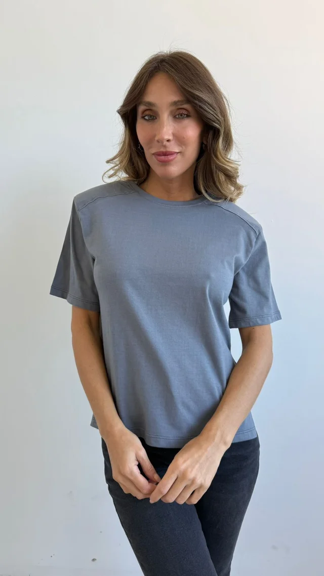 4-3718 - Remera MARTINICA
