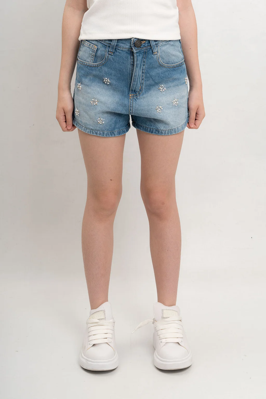 Short Emili Celeste Con Bordado Artesanal - 1
