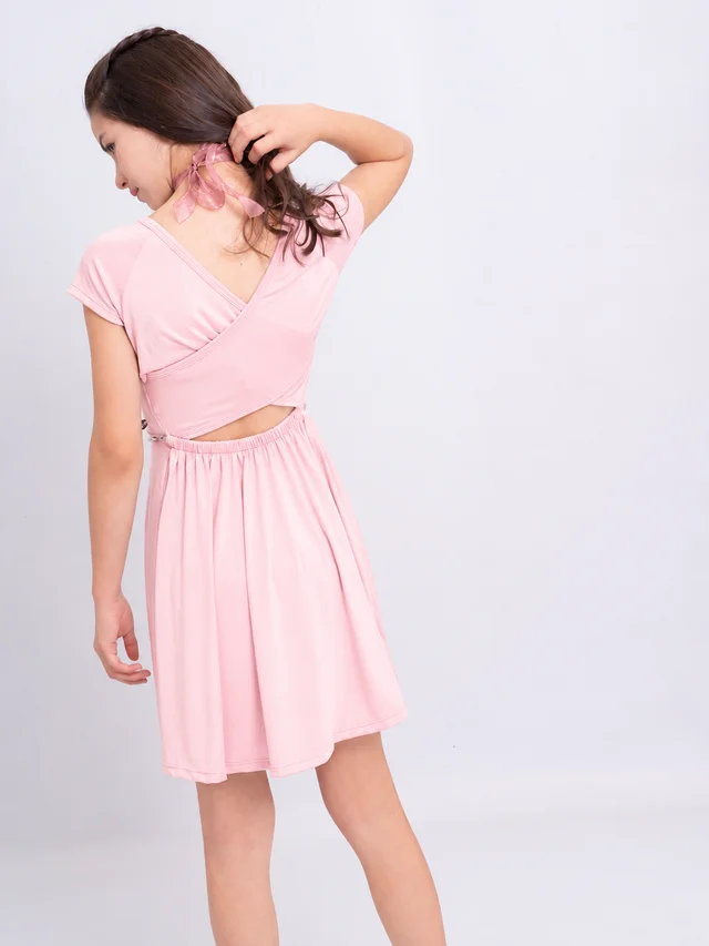 Vestido Micrifibra Con Abertura Espalda Y Cinto Lurex