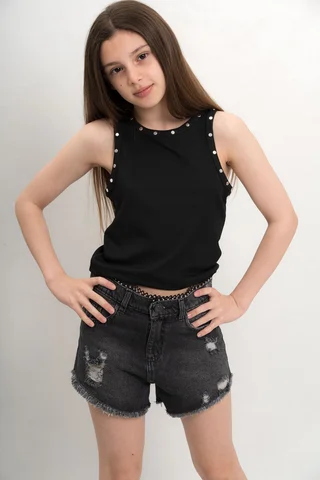 Short Yuna Black Con Roturas Y Puntilla Y Tachas En Cintura - Vista 2