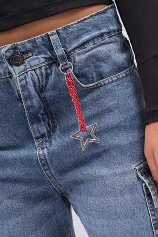Jeans Cargo(Super Wide Leg )  4 Bolsillos , Detalle Artesanal De Cadena Y Dije E - Vista 3