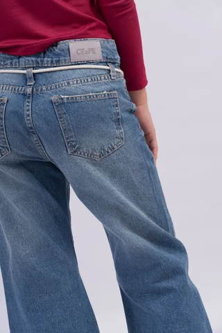 Jeans Wide Leg Con Calce Relajado A La Cadera , Sobreteñido Vintage Y Detalles - Vista 3