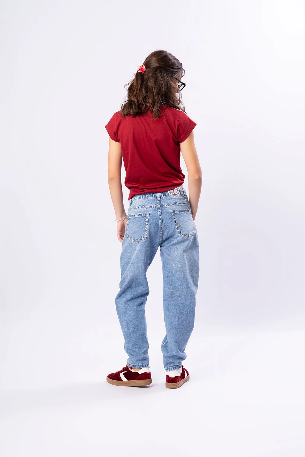 Jeans Barrel Con Tachas En Canesu - 1