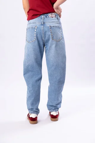 Jeans Barrel  Con Tachas En Canesu - Vista 4