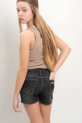 Short Nuba Black Con Estrella Y Tachas - Vista 1