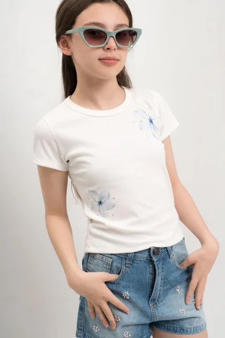 Remera Lucy En Morley Con Flores Y Stras Aplicados - Vista 3