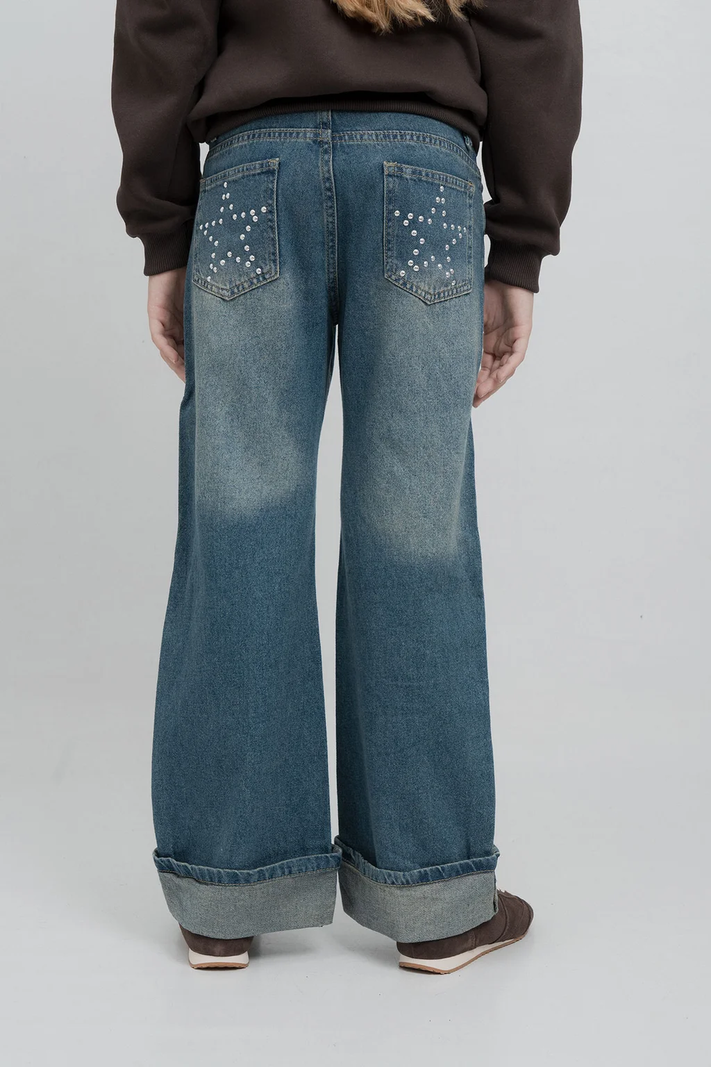 Jean Super Wide Leg Blue Con Botamanga Y Detalles De Tachas De Estrella En Bolsi